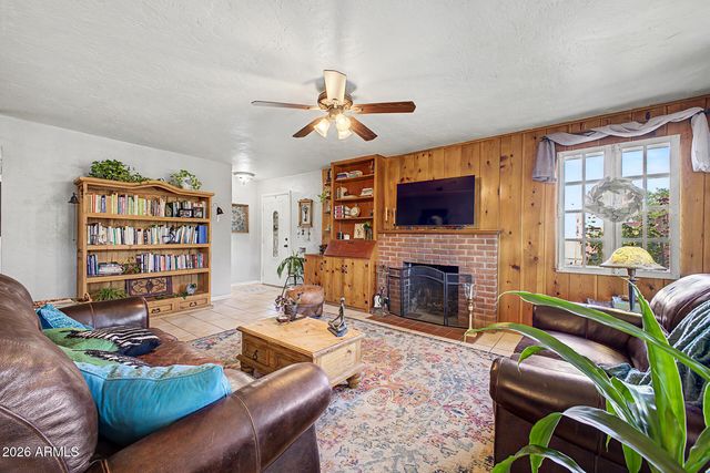 7420 N 58th Drive, Glendale, AZ 85301