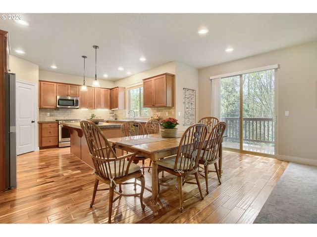 11682 Se CARTER Ln, Happy Valley, OR 97086