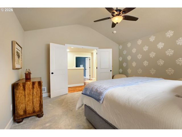 11682 Se CARTER Ln, Happy Valley, OR 97086