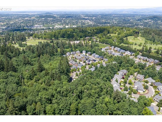 11682 Se CARTER Ln, Happy Valley, OR 97086