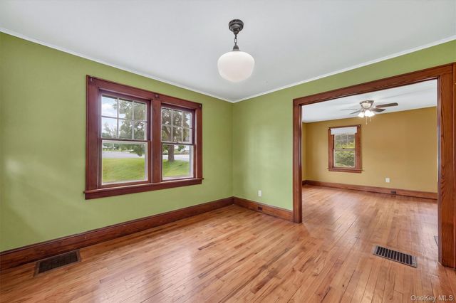 71 North Road, Highland, NY 12528