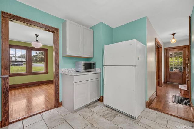 71 North Road, Highland, NY 12528