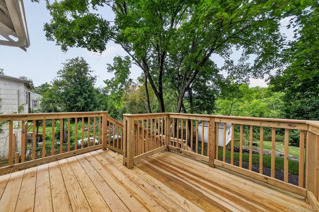 71 North Road, Highland, NY 12528