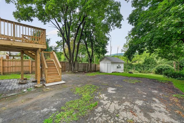 71 North Road, Highland, NY 12528