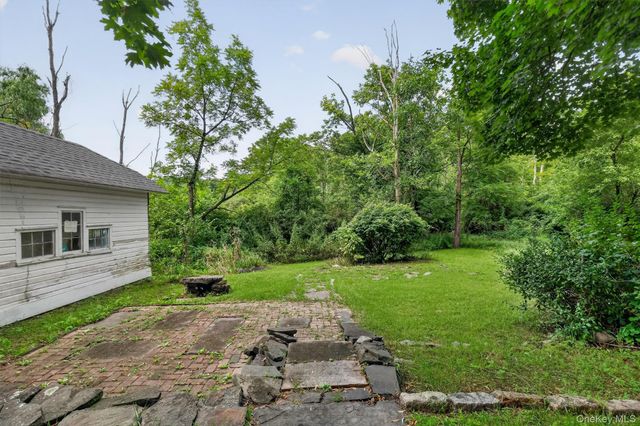 71 North Road, Highland, NY 12528