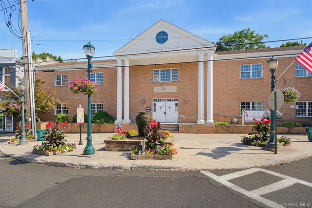 71 North Road, Highland, NY 12528