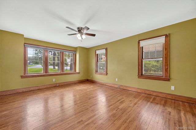 71 North Road, Highland, NY 12528