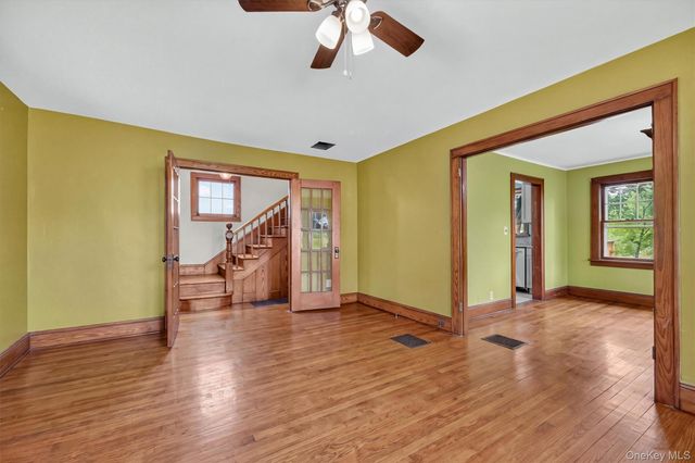 71 North Road, Highland, NY 12528