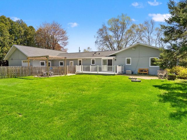 5204 S 10th STREET, Manitowoc, WI 54220