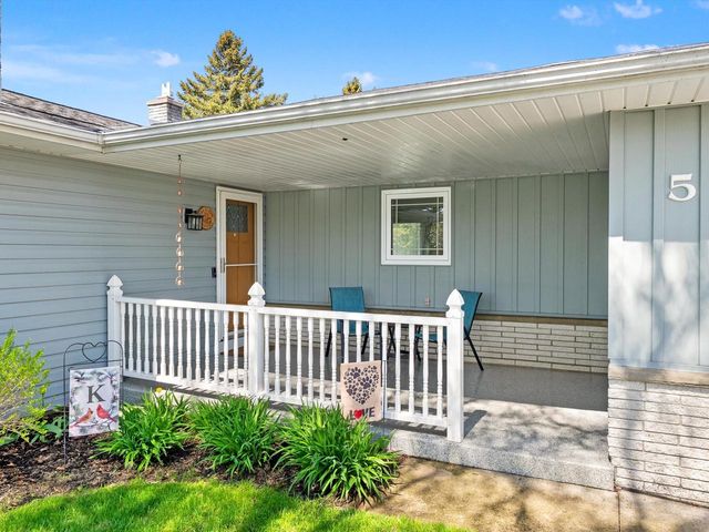 5204 S 10th STREET, Manitowoc, WI 54220