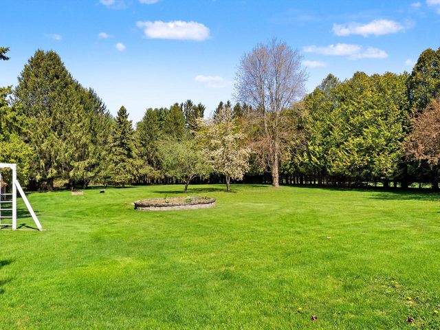 5204 S 10th STREET, Manitowoc, WI 54220
