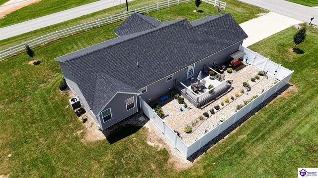 1588 Cecilia Smiths Mill Road, Cecilia, KY 42724