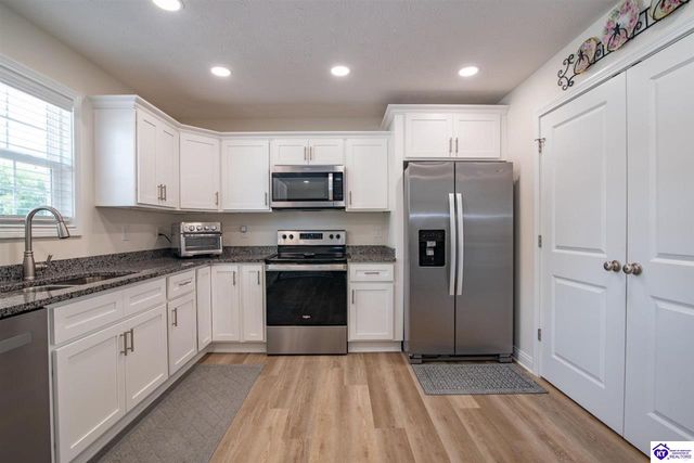 1588 Cecilia Smiths Mill Road, Cecilia, KY 42724