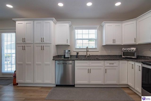 1588 Cecilia Smiths Mill Road, Cecilia, KY 42724
