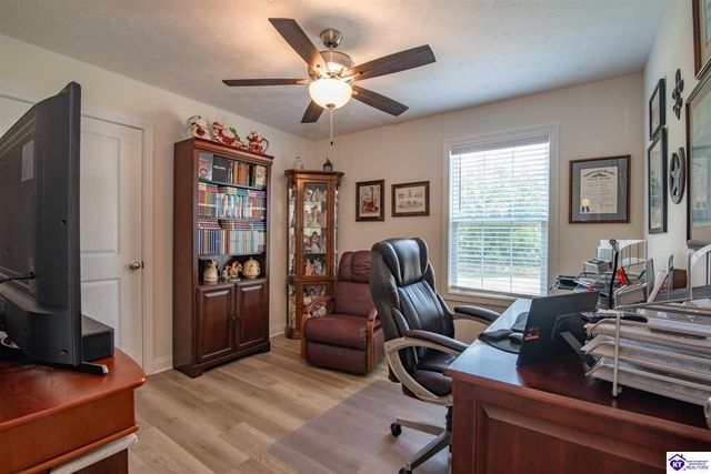 1588 Cecilia Smiths Mill Road, Cecilia, KY 42724