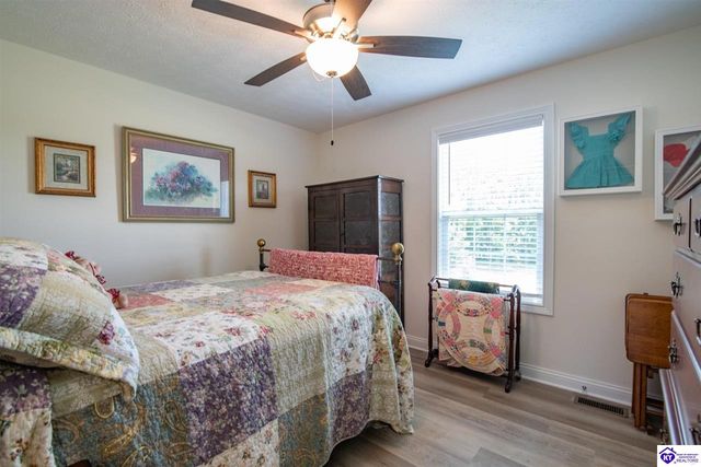 1588 Cecilia Smiths Mill Road, Cecilia, KY 42724