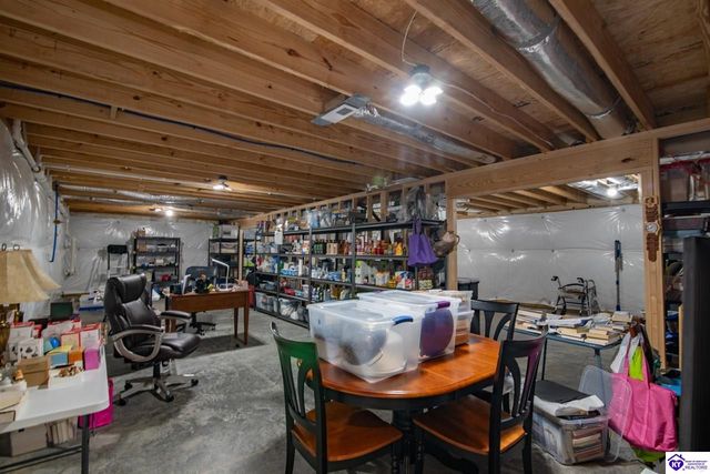 1588 Cecilia Smiths Mill Road, Cecilia, KY 42724