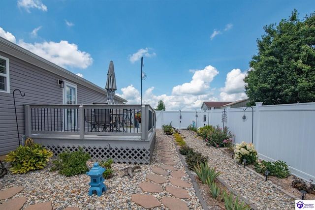 1588 Cecilia Smiths Mill Road, Cecilia, KY 42724