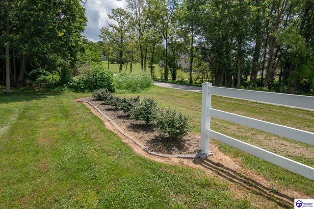 1588 Cecilia Smiths Mill Road, Cecilia, KY 42724