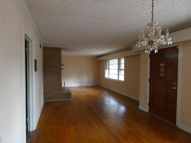 1262 N Main Street, Sumter, SC 29153