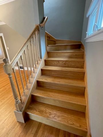 831 Hayes Avenue, Oak Park, IL 60302