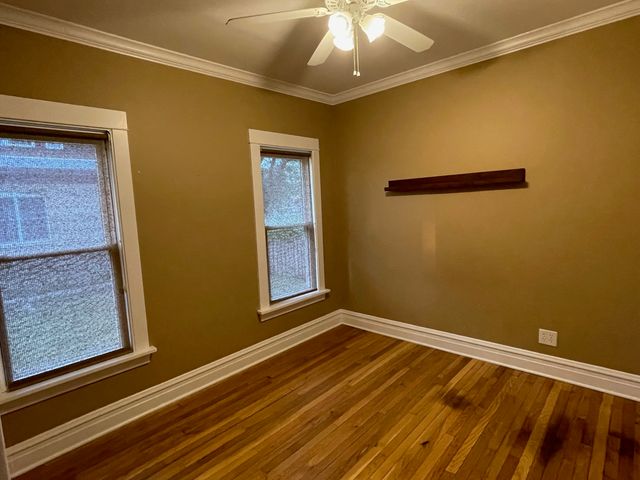 831 Hayes Avenue, Oak Park, IL 60302