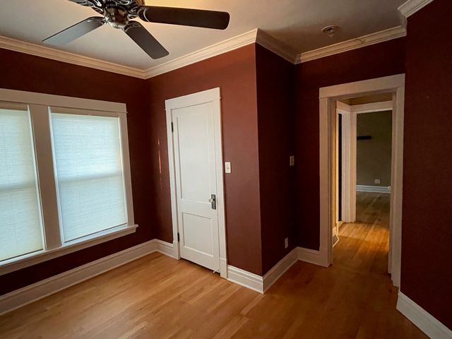 831 Hayes Avenue, Oak Park, IL 60302