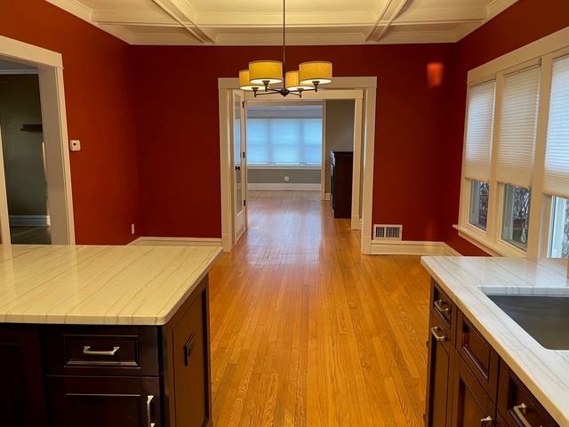 831 Hayes Avenue, Oak Park, IL 60302