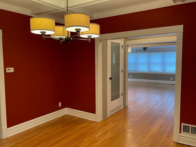 831 Hayes Avenue, Oak Park, IL 60302