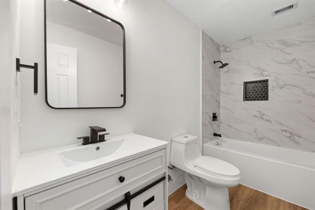 21315 Greengate Drive, Spring, TX 77388