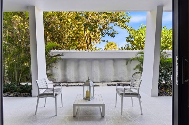 2275 S Ocean Boulevard 107n, Palm Beach, FL 33480