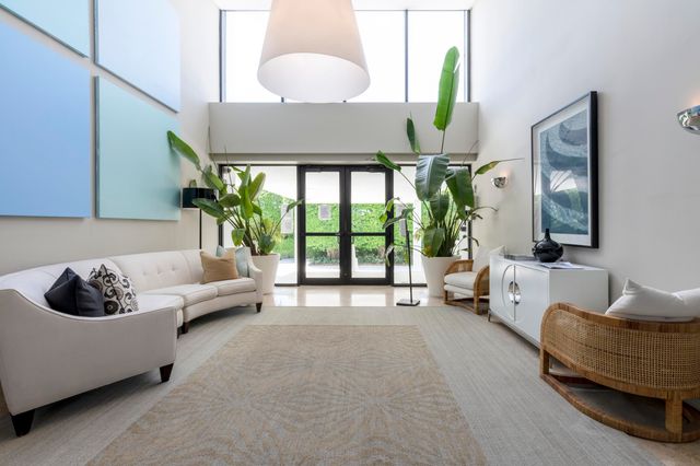 2275 S Ocean Boulevard 107n, Palm Beach, FL 33480