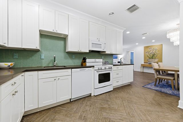 2275 S Ocean Boulevard 107n, Palm Beach, FL 33480