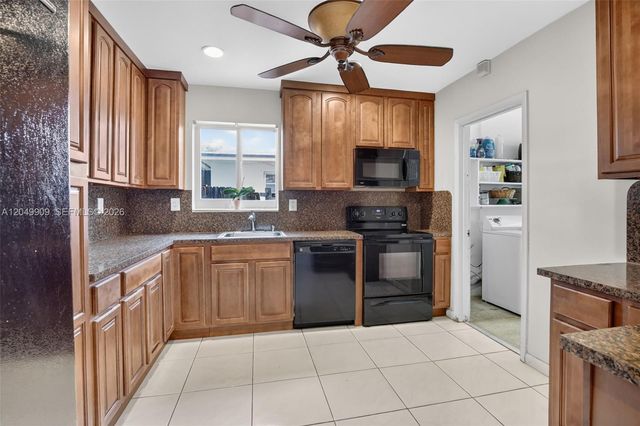130 NW 78th Avenue, Pembroke Pines, FL 33024
