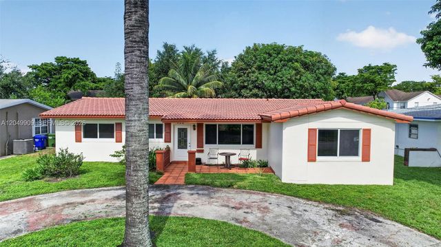 130 NW 78th Avenue, Pembroke Pines, FL 33024