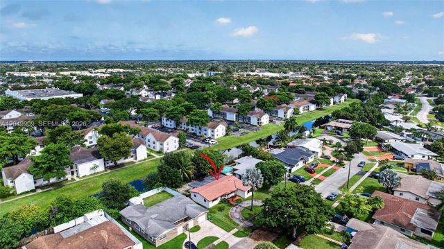 130 NW 78th Avenue, Pembroke Pines, FL 33024