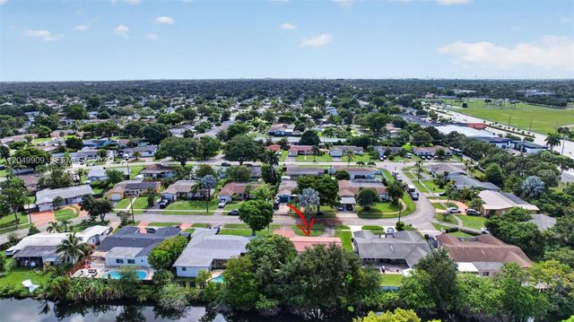 130 NW 78th Avenue, Pembroke Pines, FL 33024