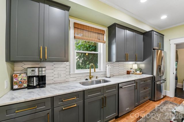 1000 Margaret Brown Street, Charlotte, NC 28202