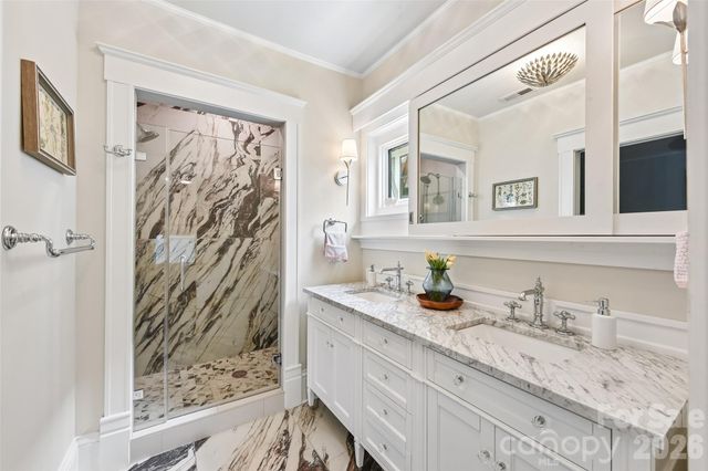 1000 Margaret Brown Street, Charlotte, NC 28202