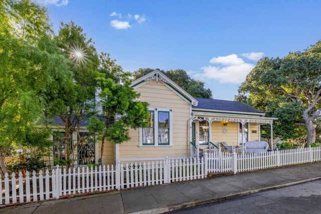 179 Pacific Avenue, Pacific Grove, CA 93950