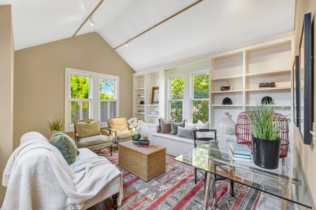 179 Pacific Avenue, Pacific Grove, CA 93950