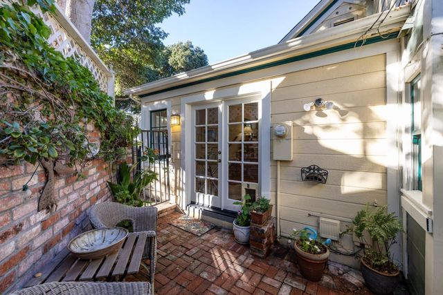 179 Pacific Avenue, Pacific Grove, CA 93950