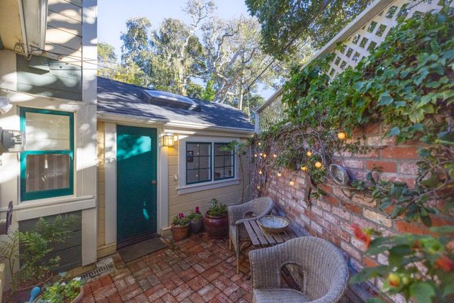 179 Pacific Avenue, Pacific Grove, CA 93950