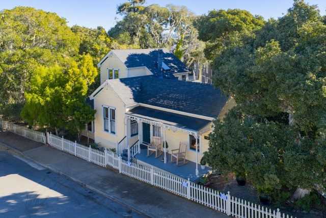 179 Pacific Avenue, Pacific Grove, CA 93950
