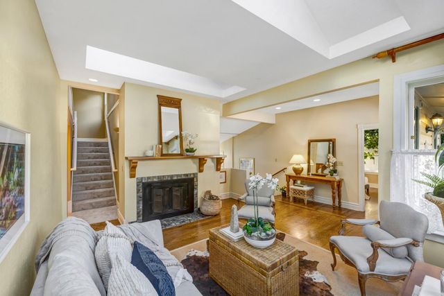 179 Pacific Avenue, Pacific Grove, CA 93950