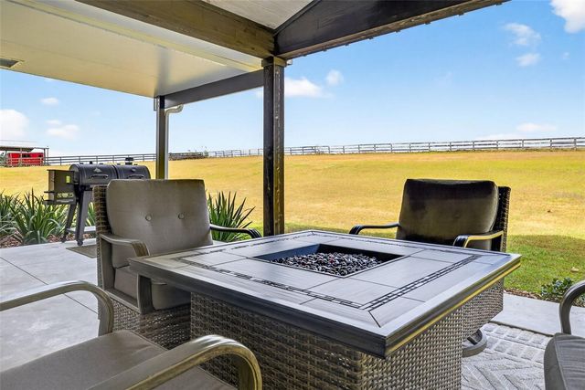 32103 RUSTY CREEK TRAIL, Dade City, FL 33525