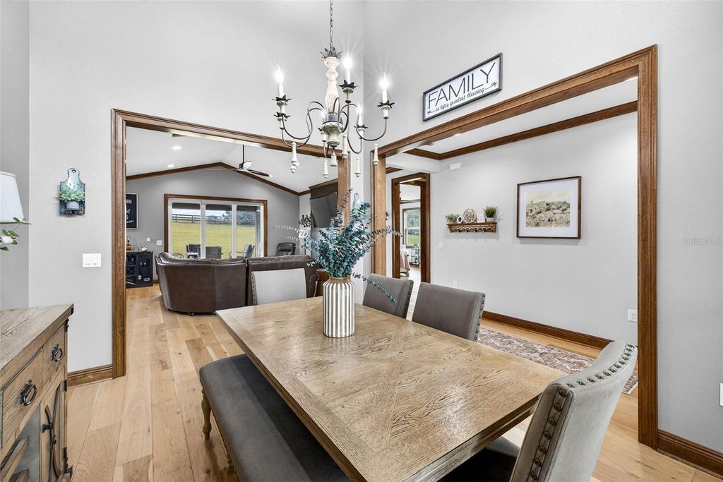 Image 11 of property listing at 32103 RUSTY CREEK TRAIL, Dade City, FL 33525