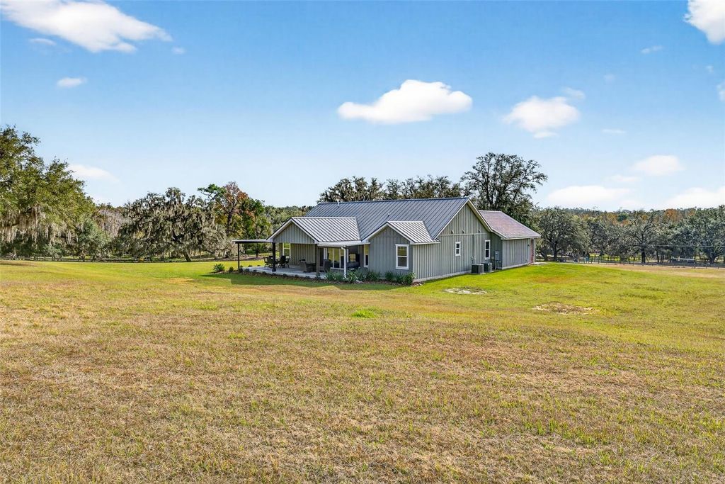 Image 61 of property listing at 32103 RUSTY CREEK TRAIL, Dade City, FL 33525