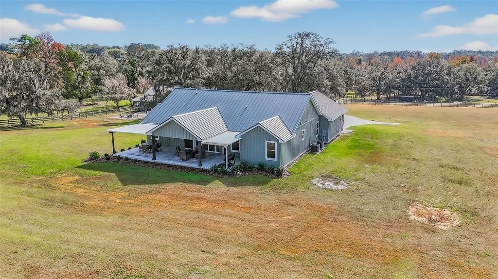 Image 94 of property listing at 32103 RUSTY CREEK TRAIL, Dade City, FL 33525