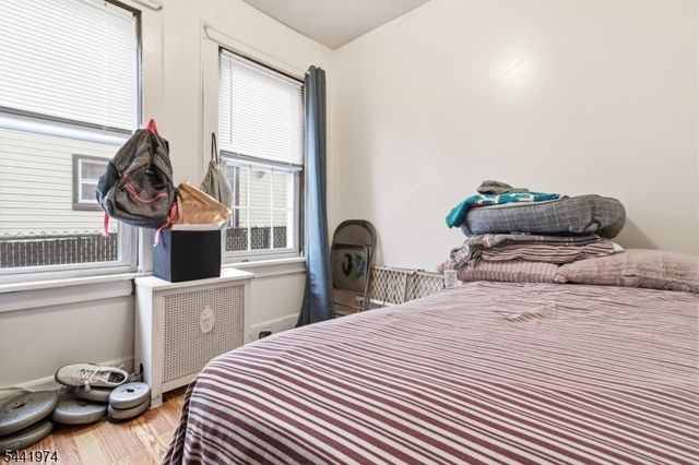53 18Th Ave, Paterson City, NJ 07513